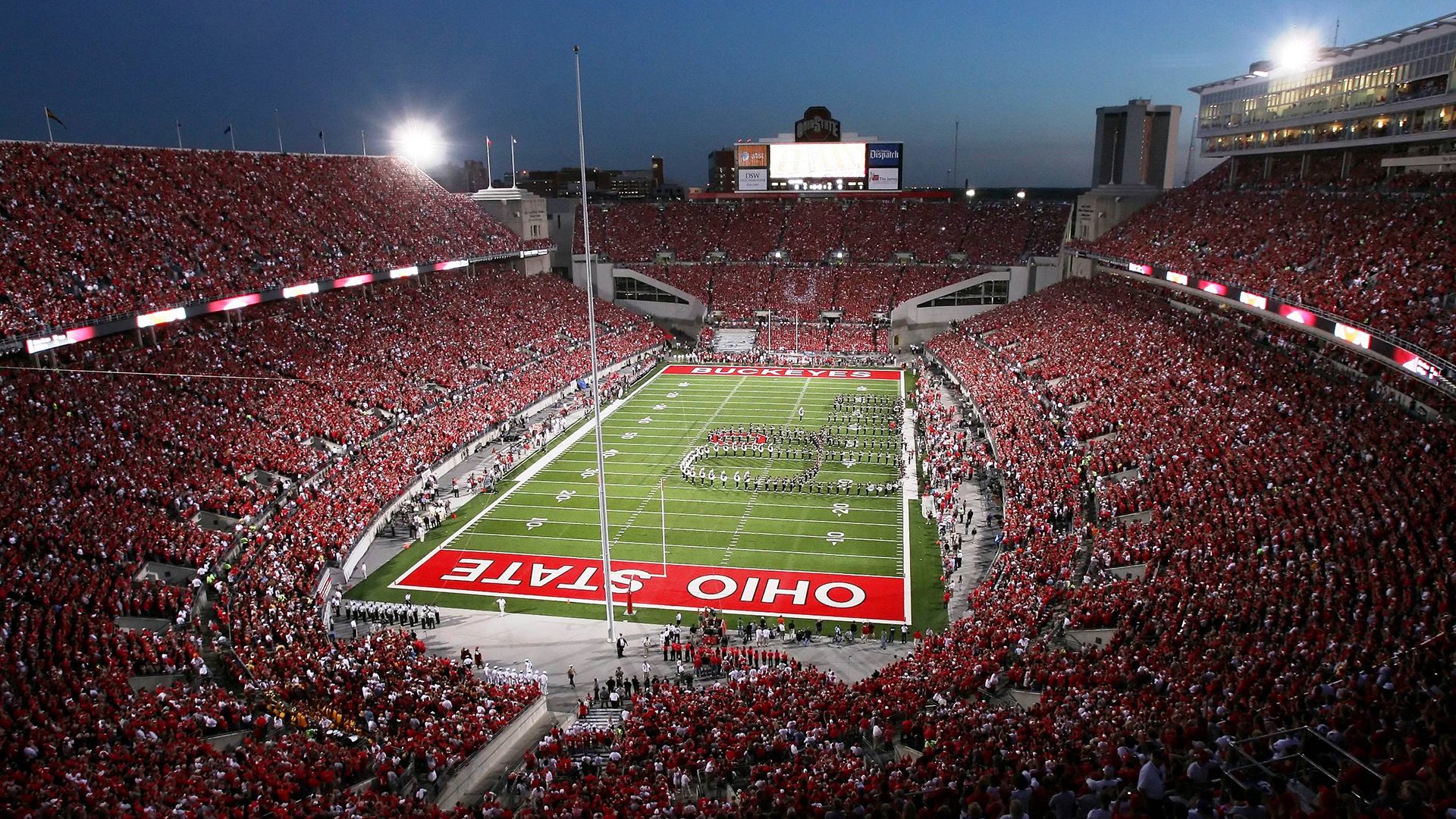 职业俱乐部资金链断裂背后的隐忧，职业俱乐部经营成功案例